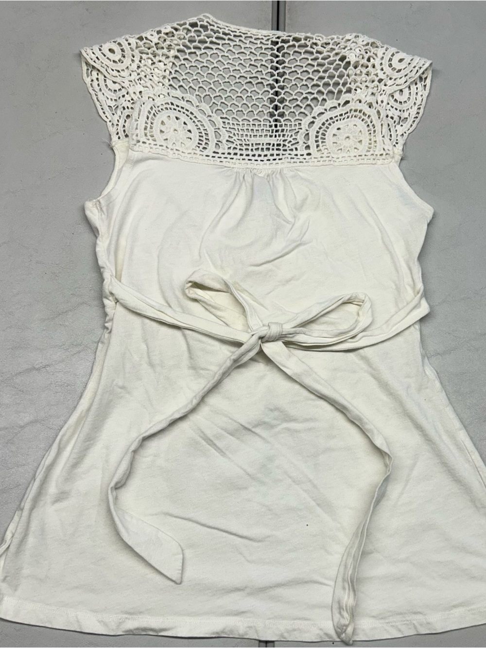 Lei White Crochet-Yoke V-Neck Mini Dress - Picture 3 of 3